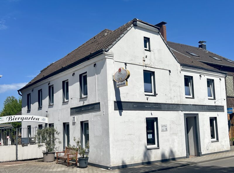 Wohn- und Geschäftshaus mit Außenbereich in Rumeln-Kaldenhausen